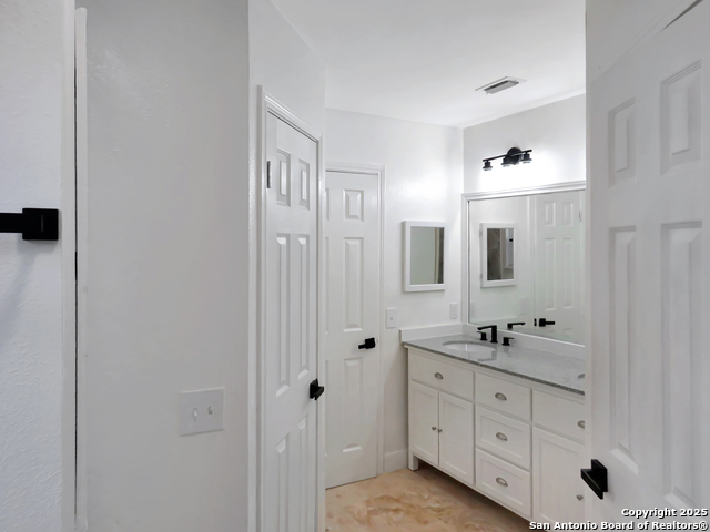 Image 25 of 35 For 7219 Webbwood