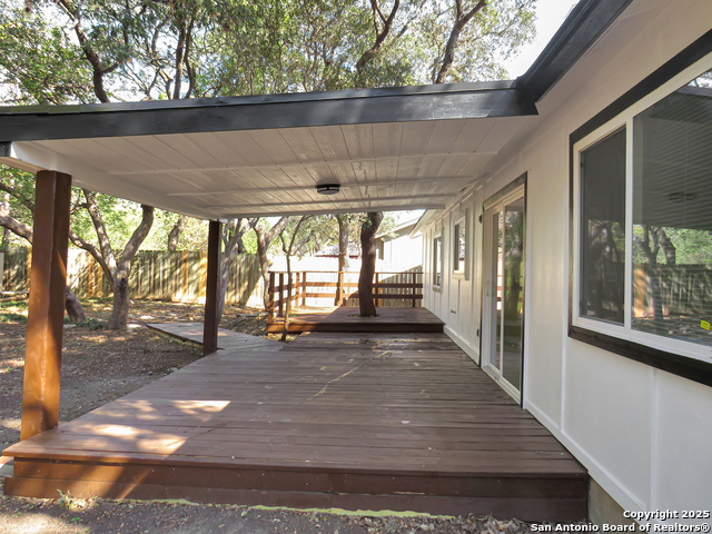 Image 32 of 35 For 7219 Webbwood