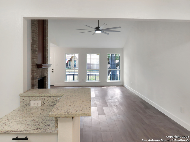 Image 9 of 35 For 7219 Webbwood