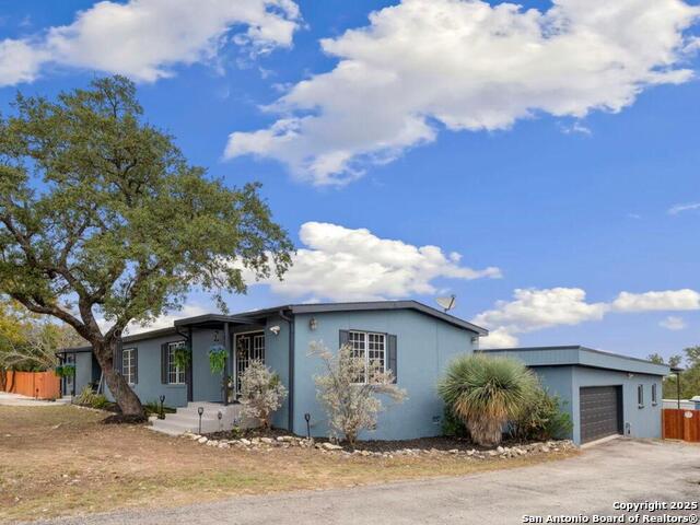 Details for 1575 Live Oak Drive, Canyon Lake, TX 78133