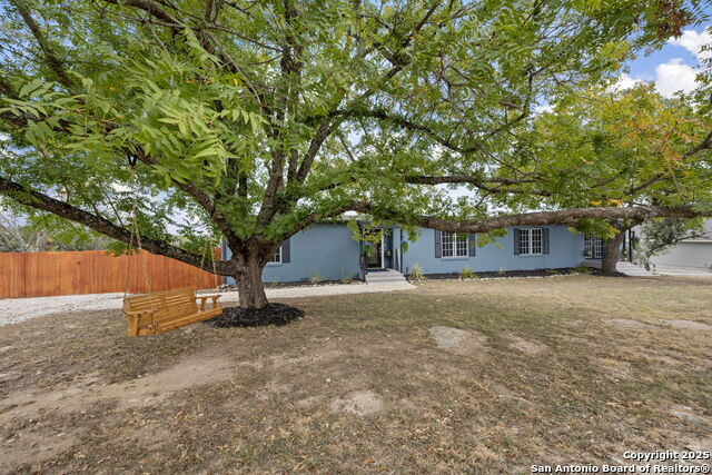 Image 2 of 44 For 1575 Live Oak Drive