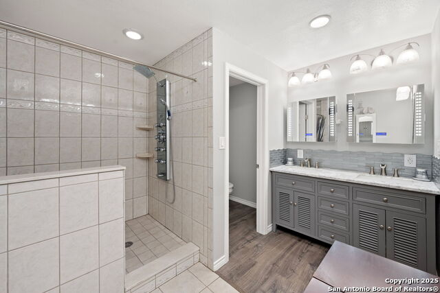 Image 21 of 44 For 1575 Live Oak Drive