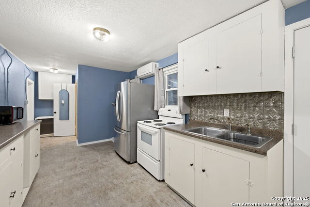 Image 35 of 44 For 1575 Live Oak Drive