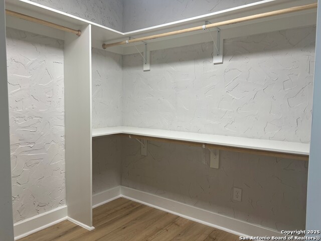 Image 24 of 38 For 2055 Magnolia Ave W