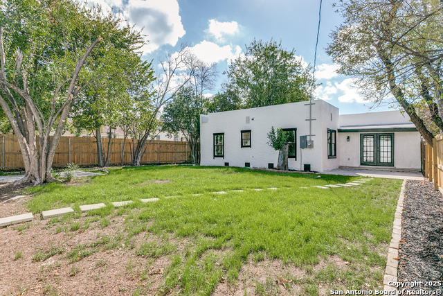 Image 33 of 38 For 2055 Magnolia Ave W