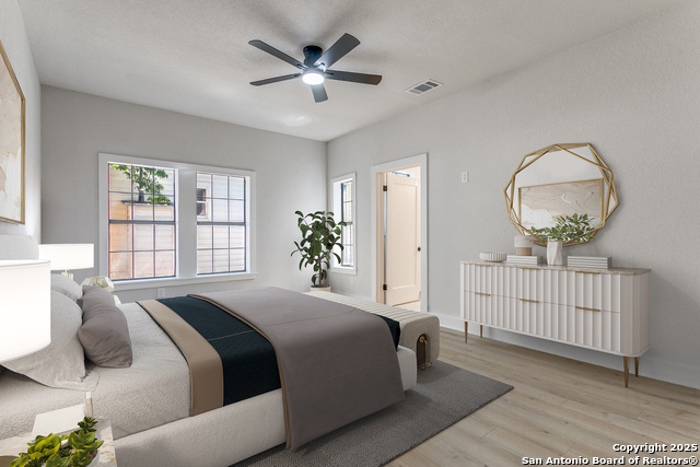 Image 6 of 38 For 2055 Magnolia Ave W