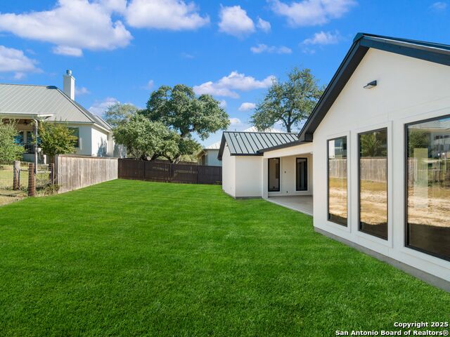 Image 42 of 46 For 118 Chama