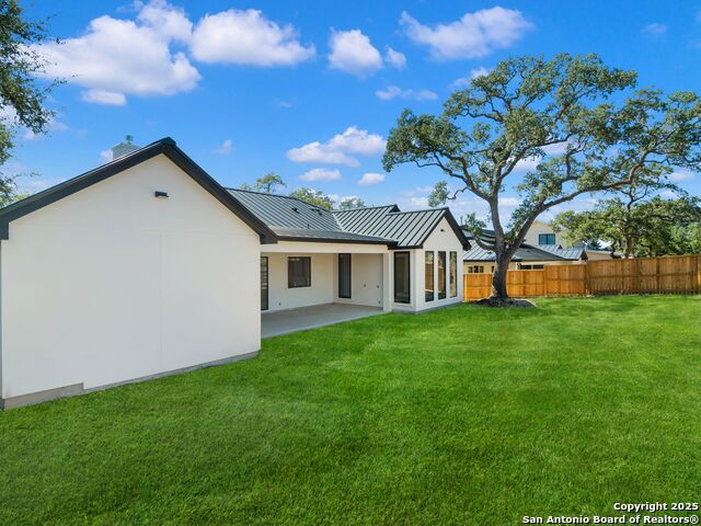 Image 43 of 46 For 118 Chama