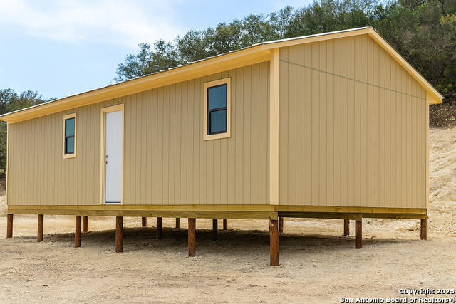 Listing photo id 5 for 293 Private Road 2750