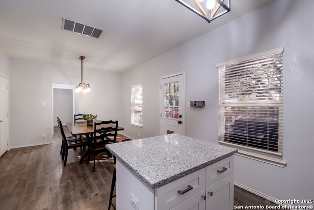 Image 11 of 31 For 9410 De Leon Dr