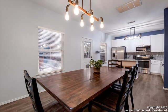 Image 15 of 31 For 9410 De Leon Dr