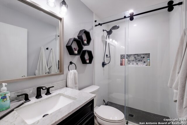 Image 22 of 31 For 9410 De Leon Dr