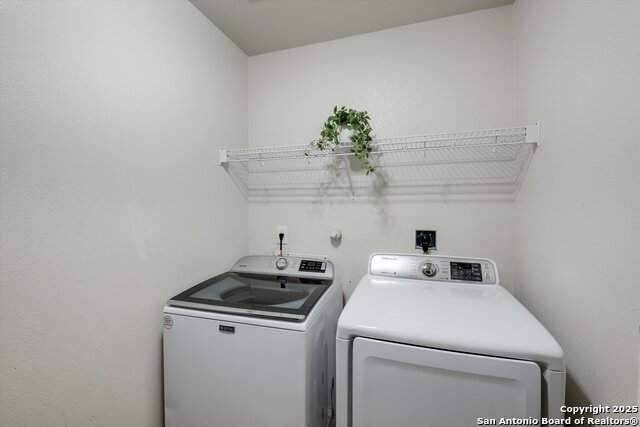 Image 28 of 31 For 9410 De Leon Dr