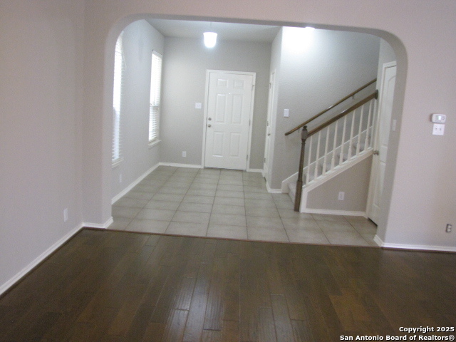 Listing photo id 4 for 5435 Bright  