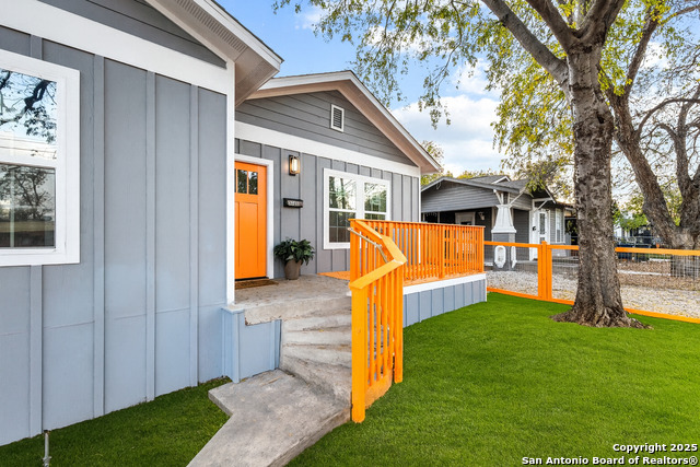 Details for 2706 Cesar E Chavez, San Antonio, TX 78207