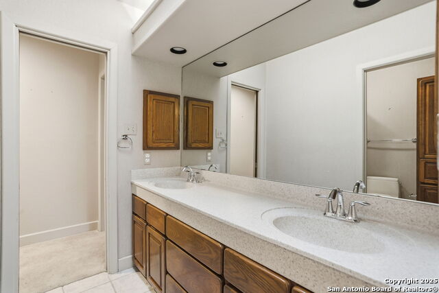 Image 22 of 30 For 3934 Royal Forest