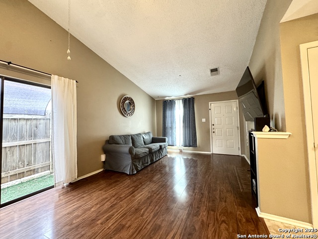 Image 19 of 26 For 8527 Stonebridge  2