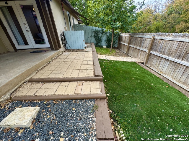 Image 23 of 26 For 8527 Stonebridge  2