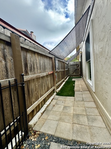 Image 24 of 26 For 8527 Stonebridge  2