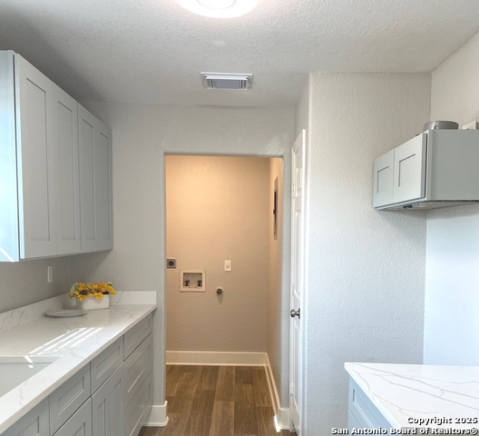 Image 11 of 38 For 121 Esma