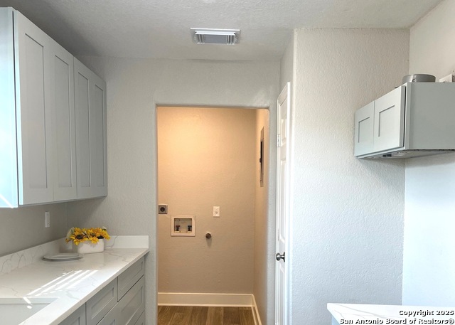 Image 13 of 38 For 121 Esma