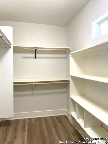 Image 29 of 38 For 121 Esma