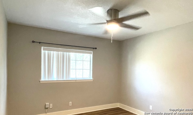 Image 30 of 38 For 121 Esma