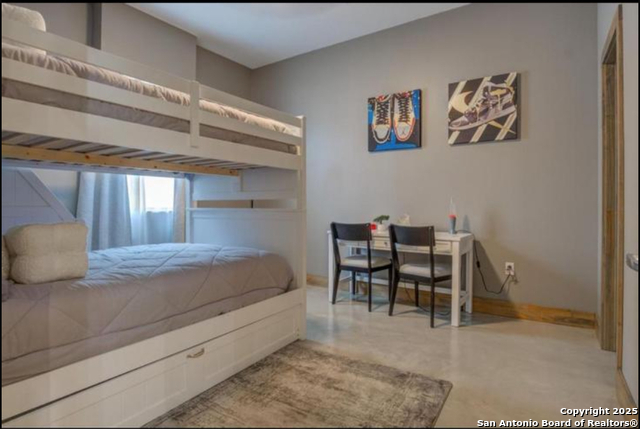 Image 15 of 24 For 1542 N Alamo 203