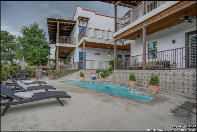 Image 24 of 24 For 1542 N Alamo 203