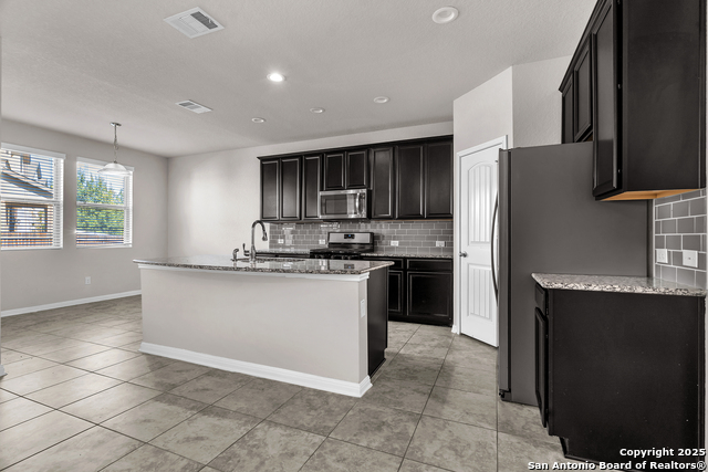 Image 12 of 50 For 6815 Melody Stone