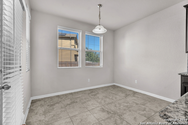 Image 14 of 50 For 6815 Melody Stone