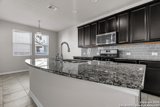 Image 20 of 50 For 6815 Melody Stone