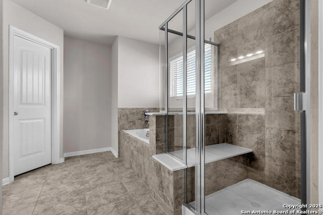 Image 33 of 50 For 6815 Melody Stone