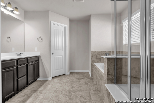 Image 34 of 50 For 6815 Melody Stone