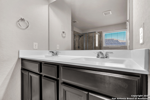 Image 38 of 50 For 6815 Melody Stone