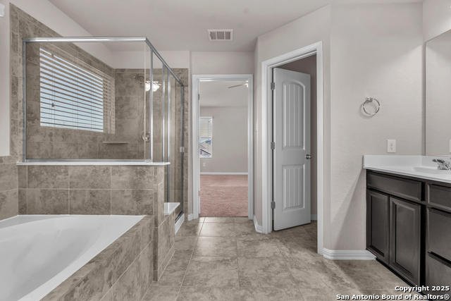 Image 40 of 50 For 6815 Melody Stone