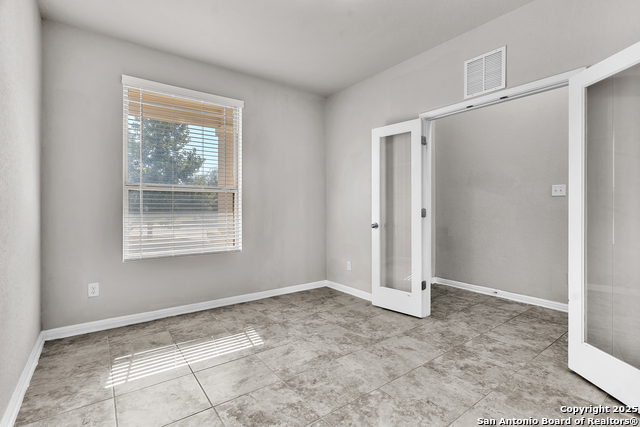 Image 8 of 50 For 6815 Melody Stone