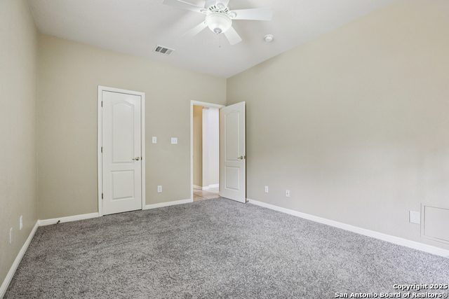 Image 21 of 50 For 25922 Laurel Glen