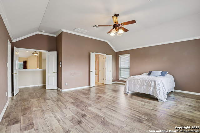 Image 30 of 50 For 25922 Laurel Glen