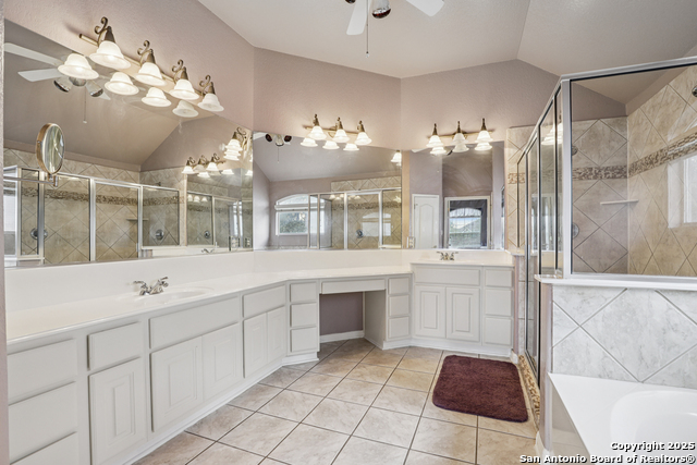 Image 32 of 50 For 25922 Laurel Glen