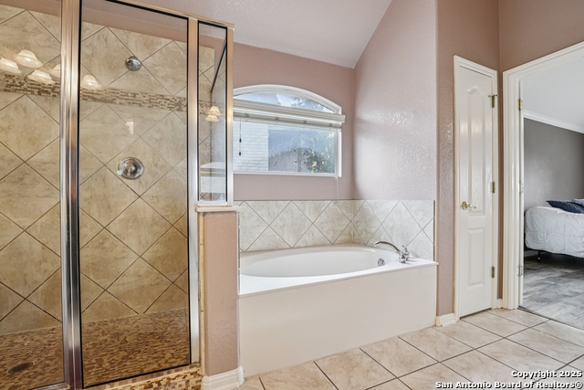 Image 33 of 50 For 25922 Laurel Glen