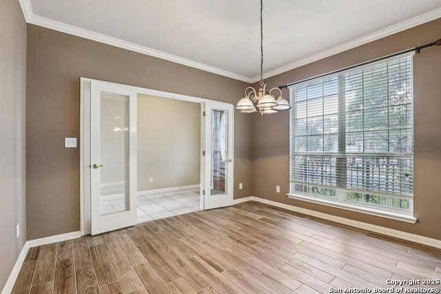 Image 6 of 50 For 25922 Laurel Glen