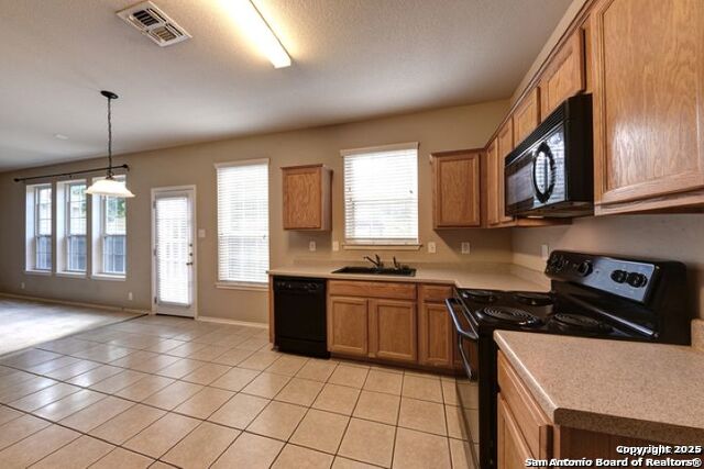 Image 4 of 16 For 4914 Roan Brook