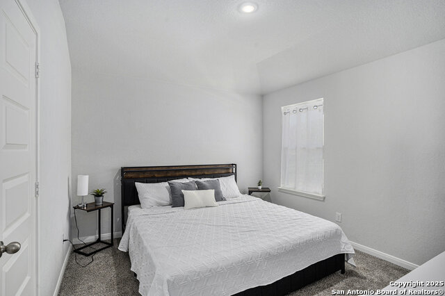 Image 27 of 36 For 16615 Ginger Crossing