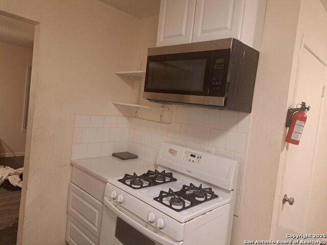 Image 2 of 17 For 5502 Wales  