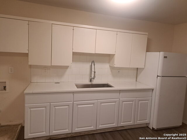 Image 3 of 17 For 5502 Wales  