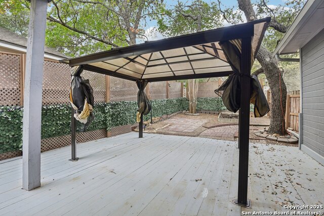 Image 22 of 24 For 23 Terrace Pl