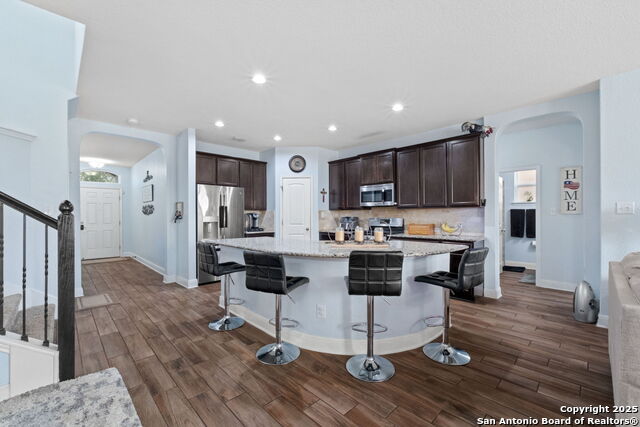 Image 2 of 30 For 6048 Akin Song