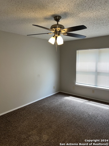 Image 12 of 20 For 6931 Waterfall Pass