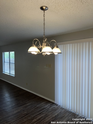 Image 7 of 20 For 6931 Waterfall Pass